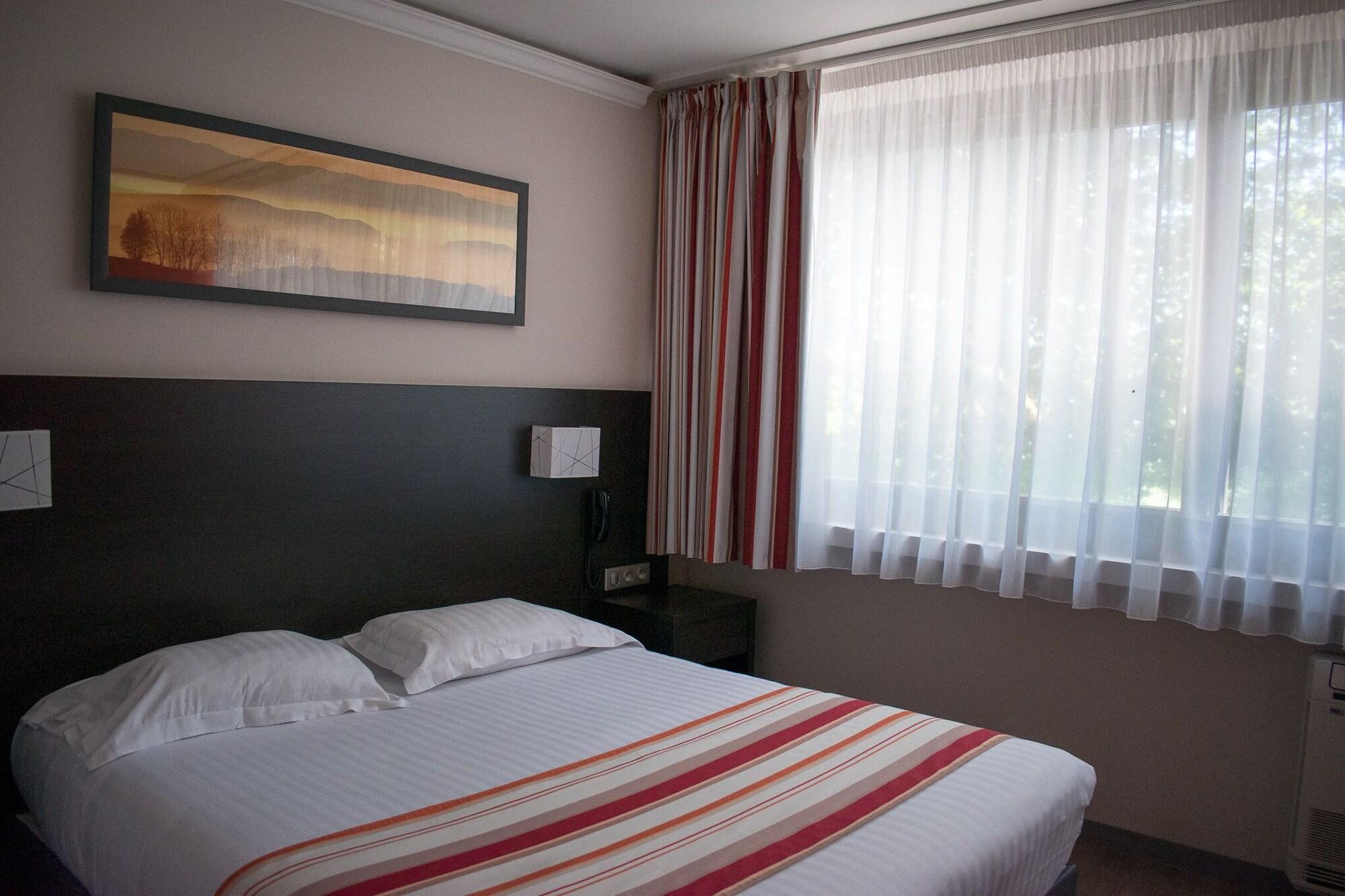 Contact Hotel Be Guest Limoges Sud Εξωτερικό φωτογραφία