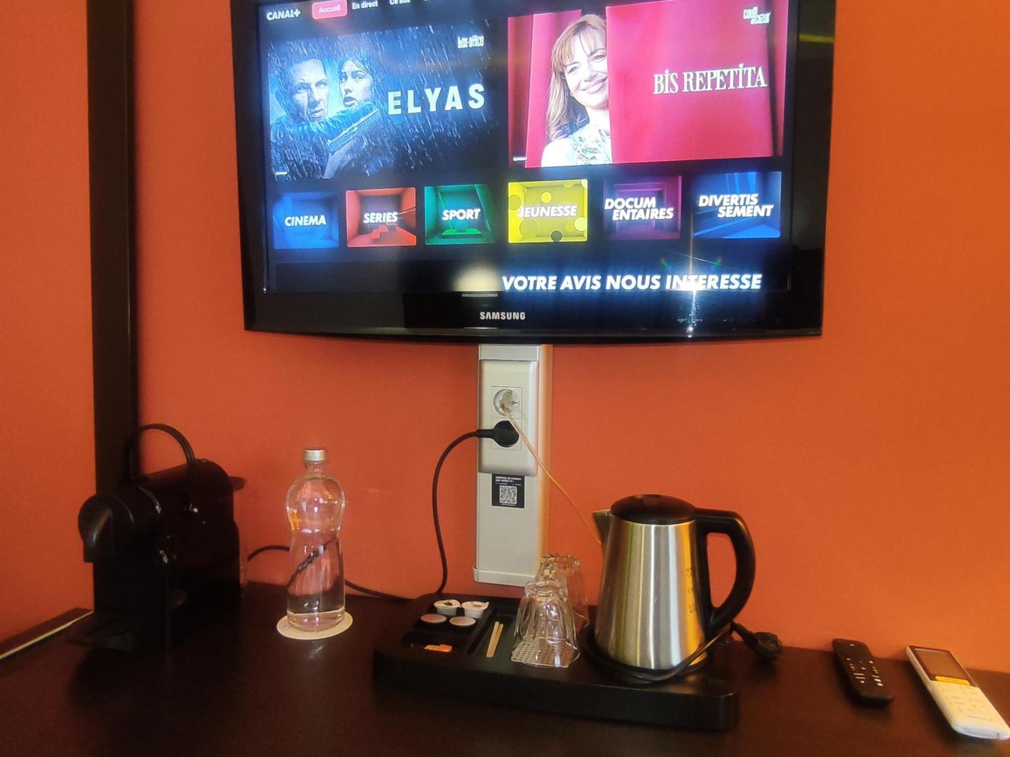 Contact Hotel Be Guest Limoges Sud Εξωτερικό φωτογραφία